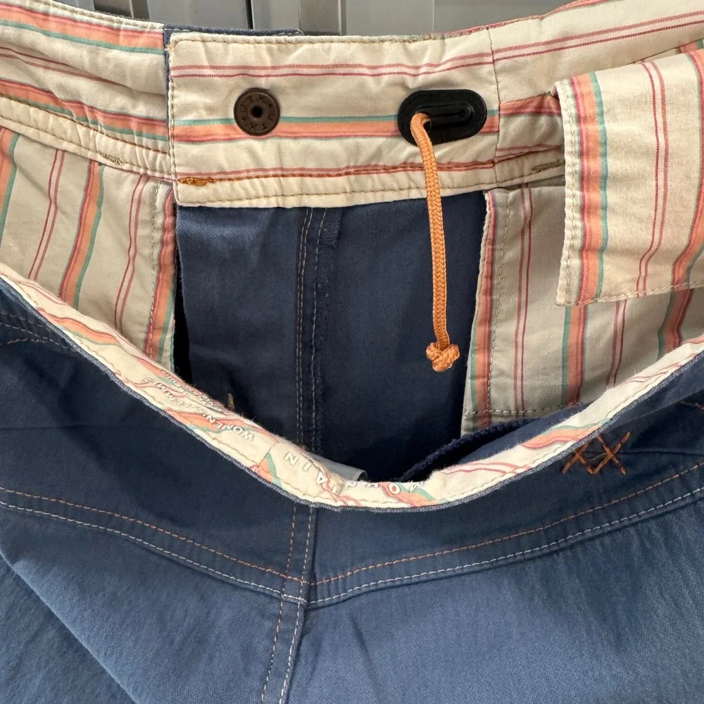 Mountain Hardwear Blue Cargo Pants - Picture 5 of 10